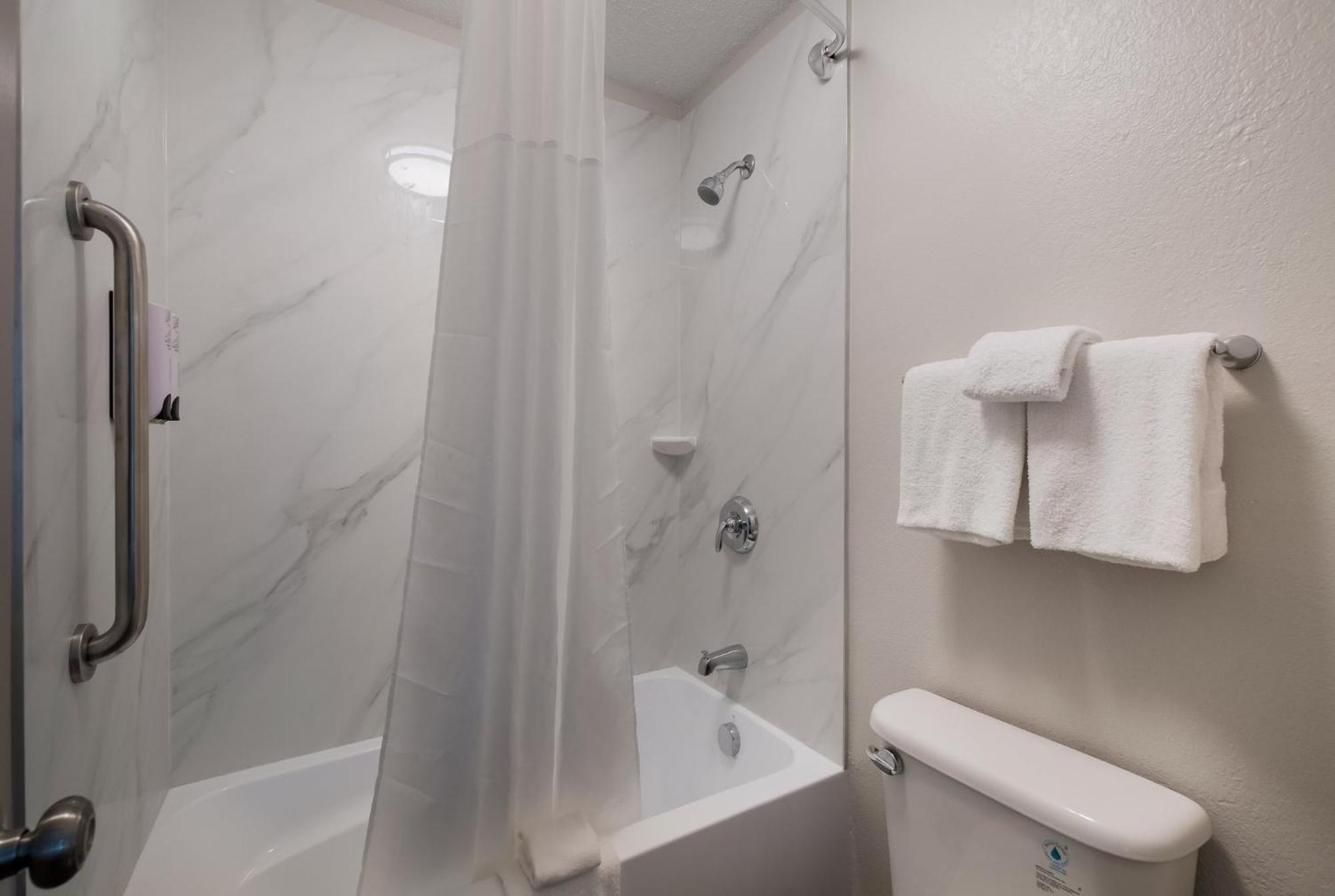 Red Roof Inn Chattanooga - Hamilton Place Bagian luar foto